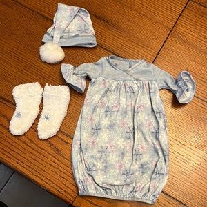 American Girl Sleep outfit